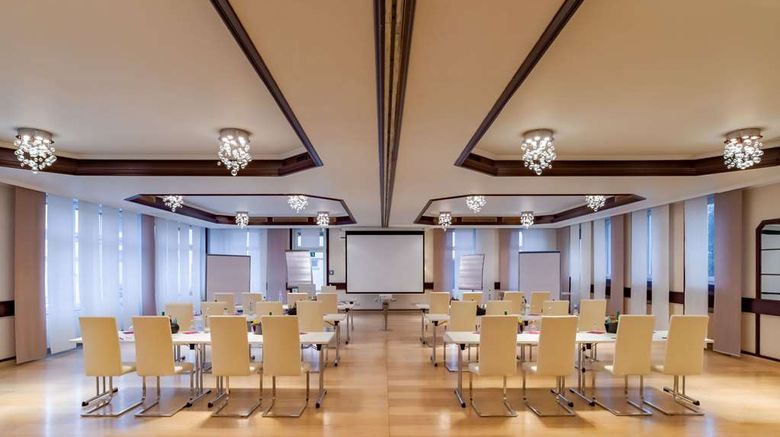 <b>Arthotel ANA Style Augsburg Meeting</b>. Images powered by <a href="https://iceportal.shijigroup.com/" title="IcePortal" target="_blank">IcePortal</a>.