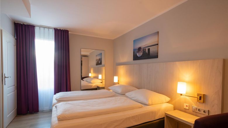 <b>Arthotel ANA Nautic Room</b>. Images powered by <a href="https://iceportal.shijigroup.com/" title="IcePortal" target="_blank">IcePortal</a>.