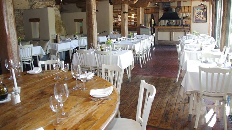 <b>Hotel La Romantica Restaurant</b>. Images powered by <a href="https://iceportal.shijigroup.com/" title="IcePortal" target="_blank">IcePortal</a>.