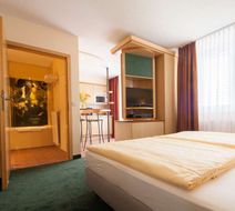 Suite Hotel Leipzig Room