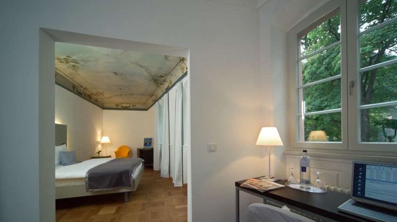 <b>Arthotel Heidelberg Room</b>. Images powered by <a href="https://iceportal.shijigroup.com/" title="IcePortal" target="_blank">IcePortal</a>.