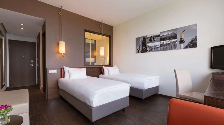 INFINITY Hotel&Conference Resort Munich Room