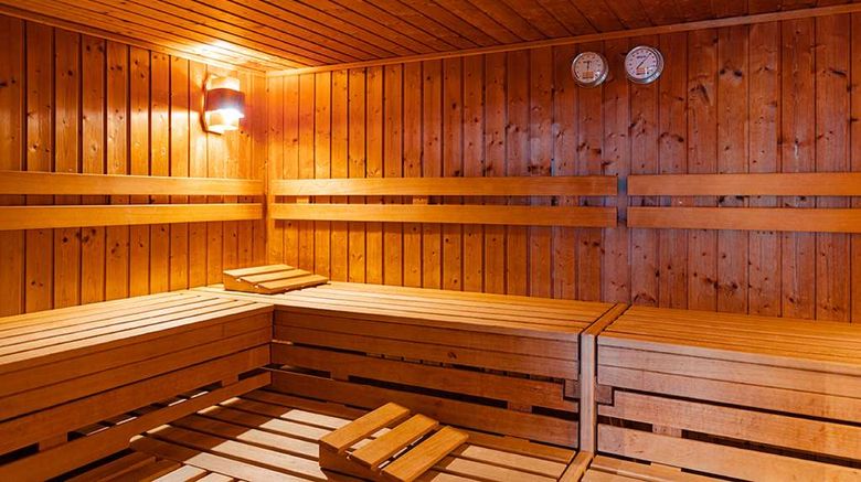 <b>Schlosshotel Hellenstein Spa</b>. Images powered by <a href="https://iceportal.shijigroup.com/" title="IcePortal" target="_blank">IcePortal</a>.