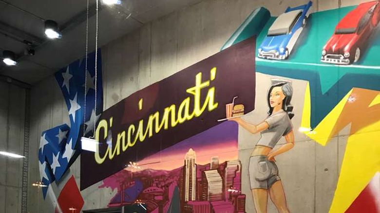 <b>Gambino Hotel Cincinnati Lobby</b>. Images powered by <a href="https://iceportal.shijigroup.com/" title="IcePortal" target="_blank">IcePortal</a>.
