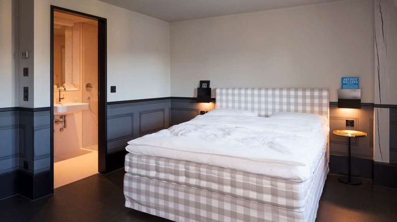 Hotel Restaurant Helvetia Room. Images powered by <a href="https://iceportal.shijigroup.com" target="_blank" rel="noopener">Ice Portal</a>.