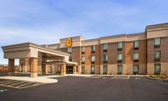 Super 8 by Wyndham St Louis North