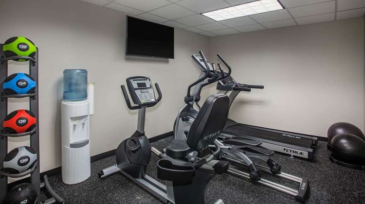 Super 8 by Wyndham St Louis North Health