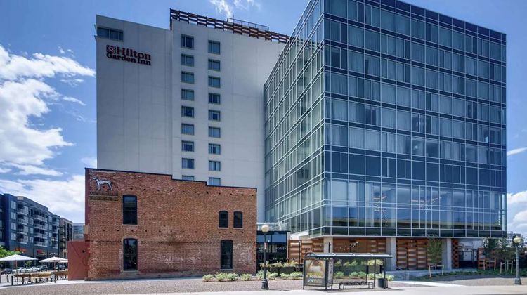 Hilton Garden Inn Denver Union Station Exterior
