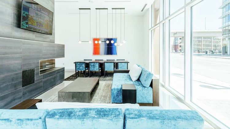 Hilton Garden Inn Denver Union Station Lobby