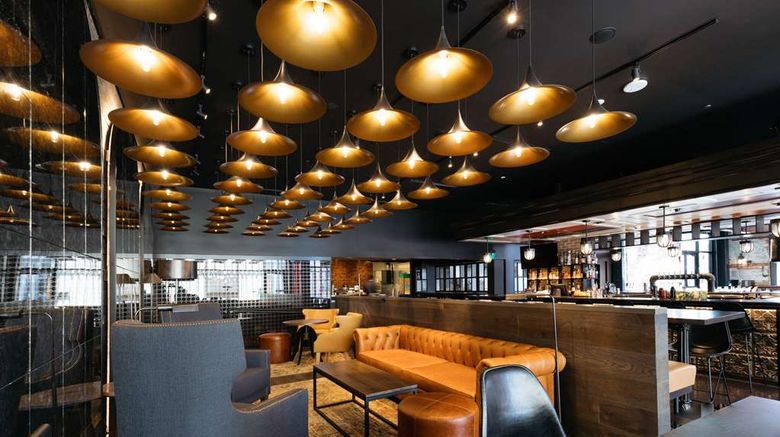 <b>Hilton Garden Inn Denver Union Station Restaurant</b>. Images powered by <a href="https://iceportal.shijigroup.com/" title="IcePortal" target="_blank">IcePortal</a>.
