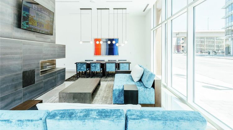 Hilton Garden Inn Denver Union Station Lobby