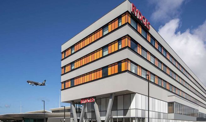 Rydges Wellington Airport Hotel Exterior