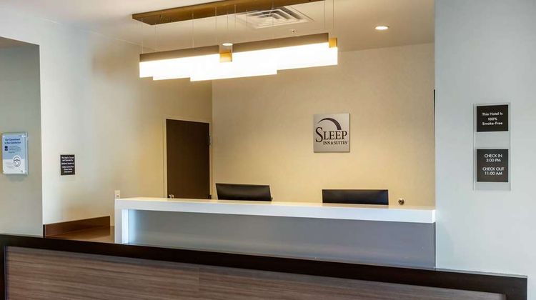 Sleep Inn and Suites Tampa South Lobby