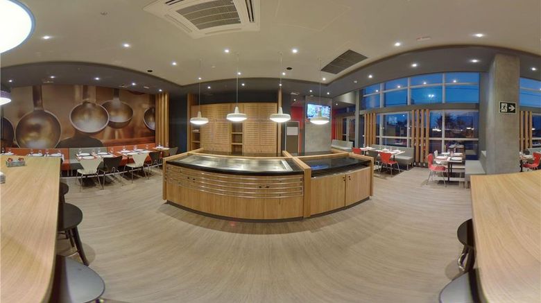 <b>Ibis Natal Arena das Dunas Restaurant</b>. Images powered by <a href="https://iceportal.shijigroup.com/" title="IcePortal" target="_blank">IcePortal</a>.