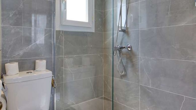 <b>Sure Hotel by Best Western Gare du Nord Room</b>. Images powered by <a href="https://iceportal.shijigroup.com/" title="IcePortal" target="_blank">IcePortal</a>.