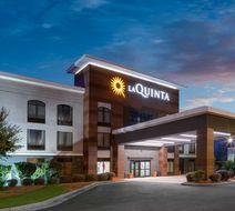 La Quinta Inn and Suites Albany Exterior