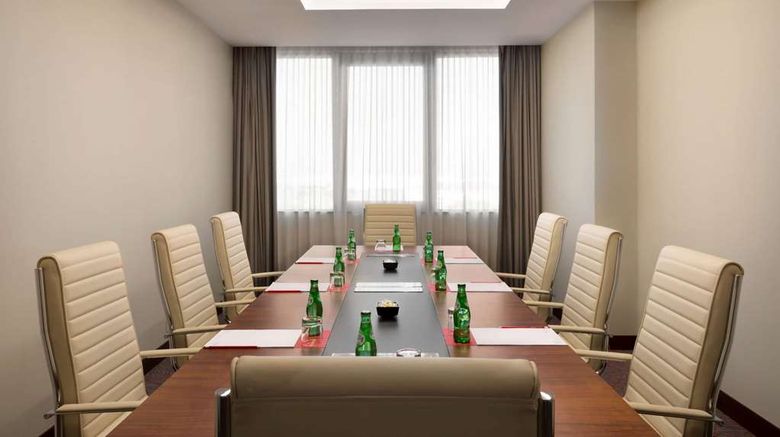 <b>Ramada Lisbon Meeting</b>. Images powered by <a href="https://iceportal.shijigroup.com/" title="IcePortal" target="_blank">IcePortal</a>.