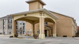 Super 8 by Wyndham Great Bend Exterior