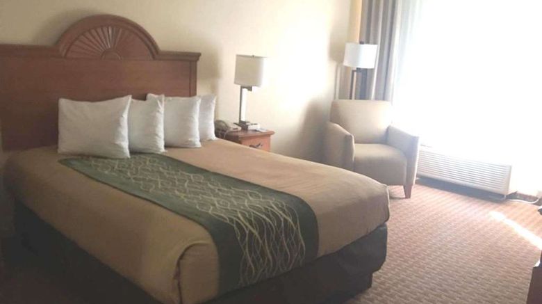 <b>Super 8 by Wyndham Great Bend Room</b>. Images powered by <a href="https://iceportal.shijigroup.com/" title="IcePortal" target="_blank">IcePortal</a>.