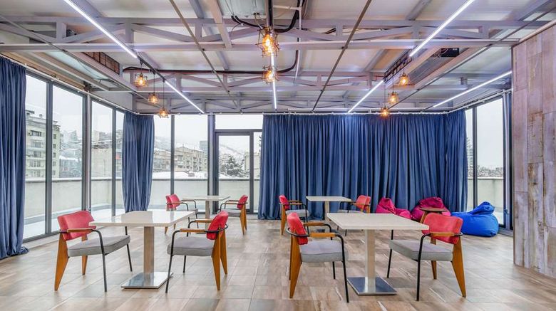<b>Best Western Tbilisi City Center Meeting</b>. Images powered by <a href="https://iceportal.shijigroup.com/" title="IcePortal" target="_blank">IcePortal</a>.