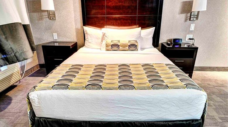 <b>Home Inn & Suites Swift Current Room</b>. Images powered by <a href="https://iceportal.shijigroup.com/" title="IcePortal" target="_blank">IcePortal</a>.