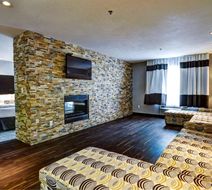 Home Inn & Suites Swift Current Exterior