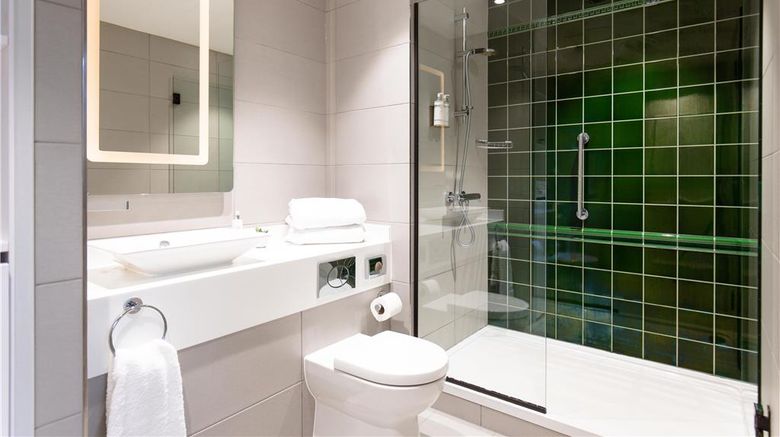<b>Native Glasgow Room</b>. Images powered by <a href="https://iceportal.shijigroup.com/" title="IcePortal" target="_blank">IcePortal</a>.