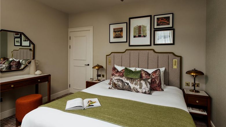 <b>Native Glasgow Suite</b>. Images powered by <a href="https://iceportal.shijigroup.com/" title="IcePortal" target="_blank">IcePortal</a>.