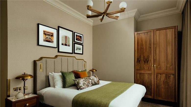 <b>Native Glasgow Room</b>. Images powered by <a href="https://iceportal.shijigroup.com/" title="IcePortal" target="_blank">IcePortal</a>.