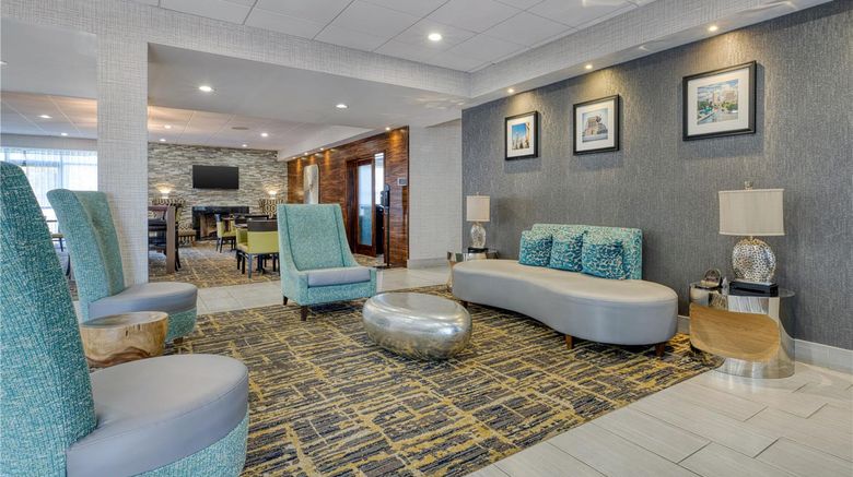 <b>Best Western Fishers Lobby</b>. Images powered by <a href="https://iceportal.shijigroup.com/" title="IcePortal" target="_blank">IcePortal</a>.