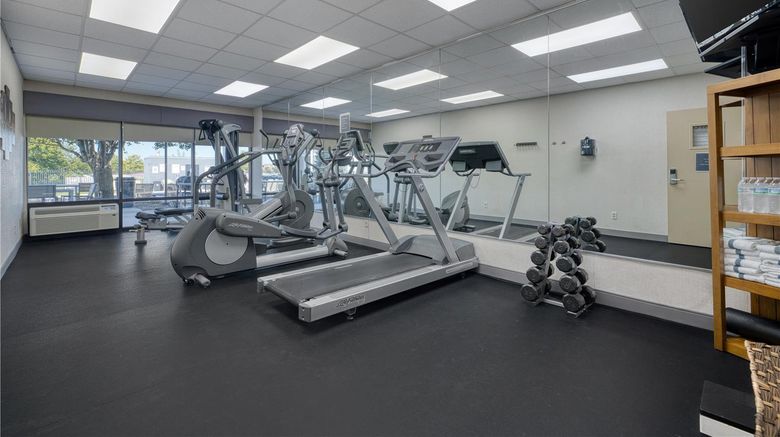 <b>Best Western Fishers Health</b>. Images powered by <a href="https://iceportal.shijigroup.com/" title="IcePortal" target="_blank">IcePortal</a>.