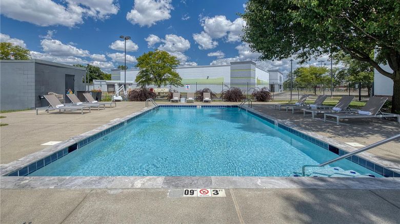 <b>Best Western Fishers Pool</b>. Images powered by <a href="https://iceportal.shijigroup.com/" title="IcePortal" target="_blank">IcePortal</a>.