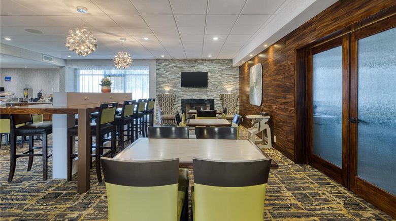<b>Best Western Fishers Restaurant</b>. Images powered by <a href="https://iceportal.shijigroup.com/" title="IcePortal" target="_blank">IcePortal</a>.