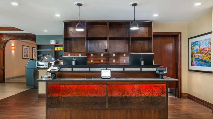 Best Western Premier KC Sports Complex Lobby