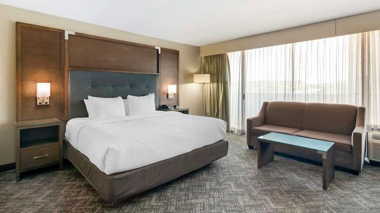 <b>Best Western Premier KC Sports Complex Room</b>. Images powered by <a href="https://iceportal.shijigroup.com/" title="IcePortal" target="_blank">IcePortal</a>.