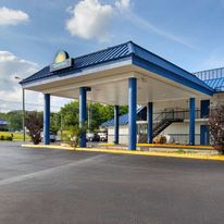 Days Inn by Wyndham Knoxville North