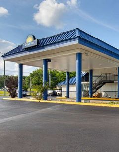 Days Inn by Wyndham Knoxville North
