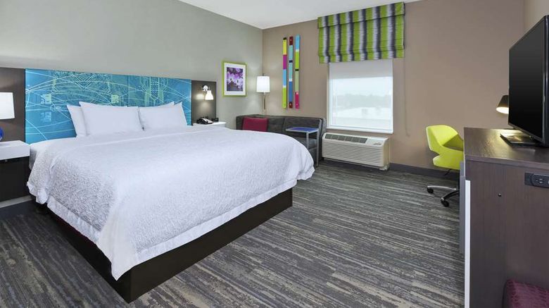 <b>Hampton Inn Sedalia Room</b>. Images powered by <a href="https://iceportal.shijigroup.com/" title="IcePortal" target="_blank">IcePortal</a>.