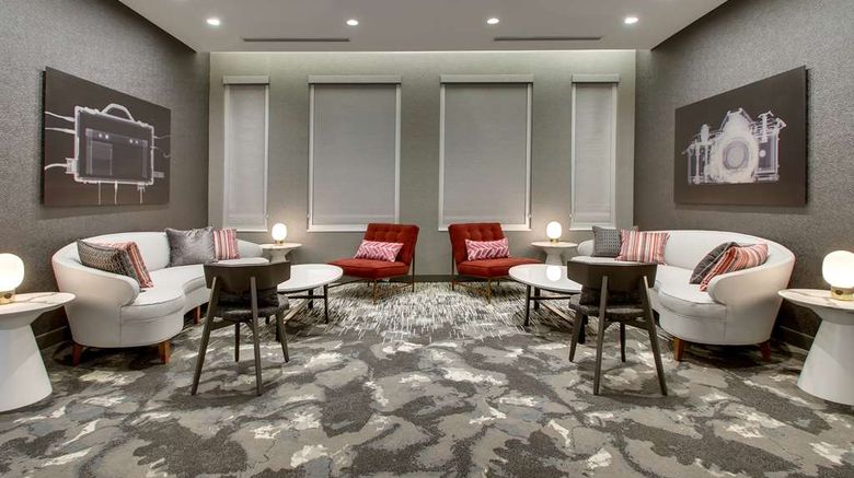 <b>Rose Hotel Chicago O'Hare, Tapestry Coll Lobby</b>. Images powered by <a href="https://iceportal.shijigroup.com/" title="IcePortal" target="_blank">IcePortal</a>.