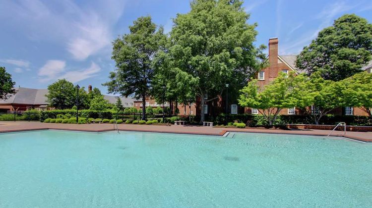 The Founders Inn and Spa Pool