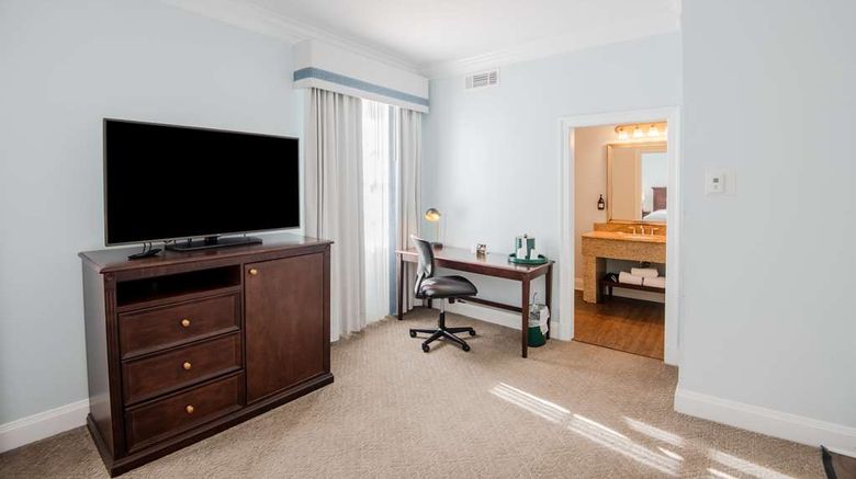 <b>The Founders Inn and Spa Room</b>. Images powered by <a href="https://iceportal.shijigroup.com/" title="IcePortal" target="_blank">IcePortal</a>.