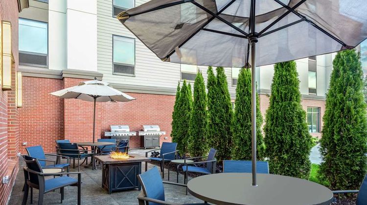Hampton Inn & Suites Kittery Exterior