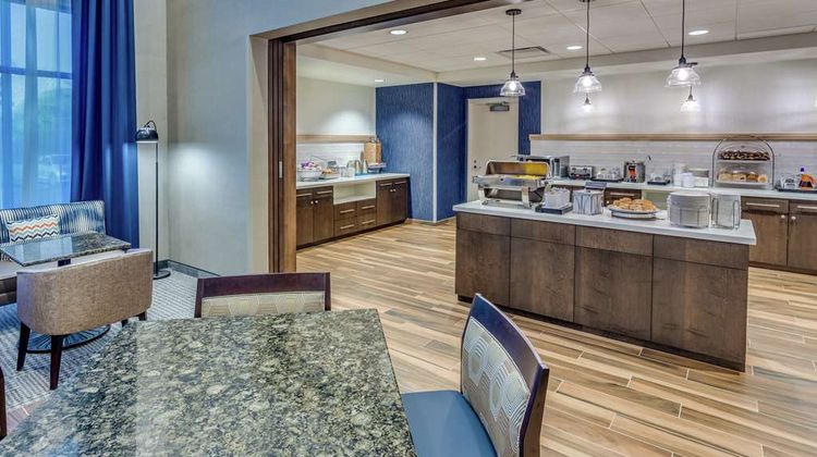 Hampton Inn & Suites Kittery Restaurant
