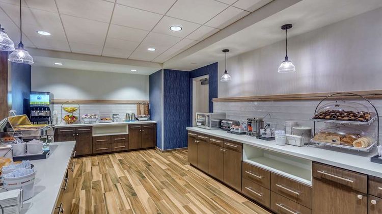 Hampton Inn & Suites Kittery Restaurant