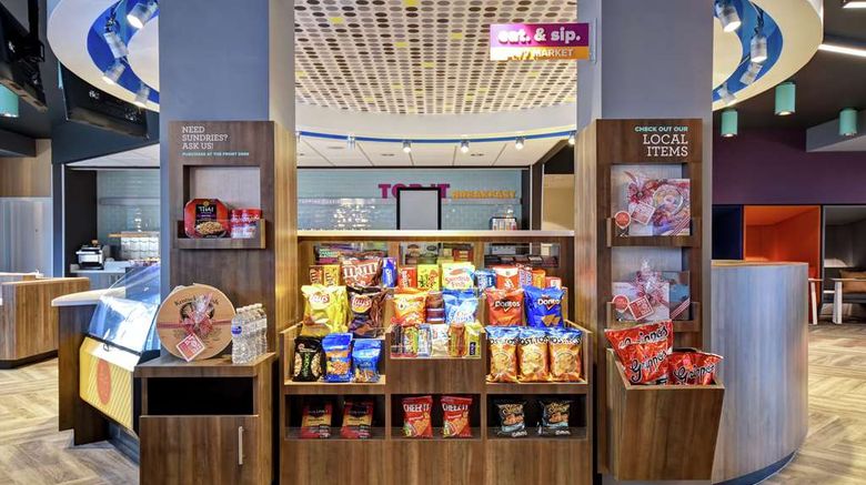 <b>Tru by Hilton Louisville Airport Restaurant</b>. Images powered by <a href="https://iceportal.shijigroup.com/" title="IcePortal" target="_blank">IcePortal</a>.
