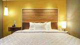 Tru by Hilton Louisville Airport Room