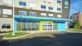 Tru by Hilton Louisville Airport Exterior