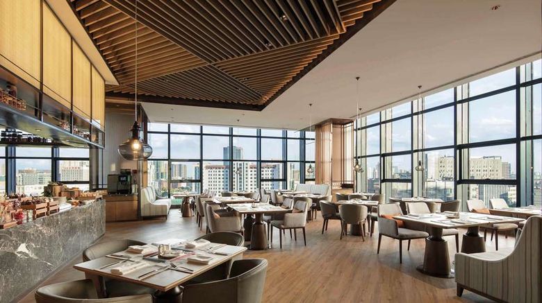 <b>DoubleTree by Hilton Yangzhou Restaurant</b>. Images powered by <a href="https://iceportal.shijigroup.com/" title="IcePortal" target="_blank">IcePortal</a>.