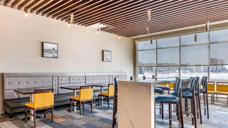 Cambria Hotel Bloomington Restaurant