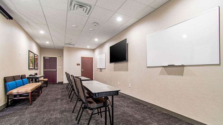 <b>Comfort Suites Humble Meeting</b>. Images powered by <a href="https://iceportal.shijigroup.com/" title="IcePortal" target="_blank">IcePortal</a>.